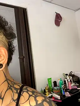 Snapshot of Abby_Evanns1 chatting on October 2025 08:43:01 PM Abby Evanns1 online show from October 2025 08:43:01 PM