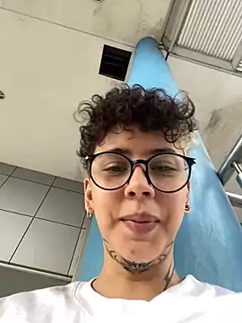 Snapshot of Abby_Evanns1 chatting on November 2025 08:40:02 PM Abby Evanns1 online show from November 2025 08:40:02 PM