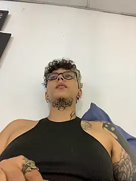 Snapshot of Abby_Evanns1 chatting on November 2025 03:52:02 PM Abby Evanns1 online show from November 2025 03:52:02 PM