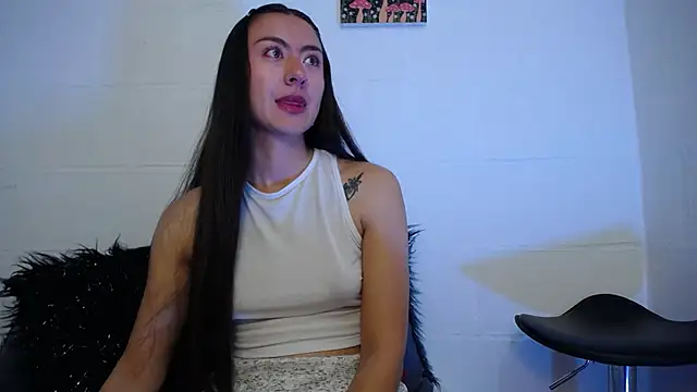 Snapshot of _IR1S_ chatting on December 2025 12:26:02 AM IR1S online show from December 2025 12:26:02 AM