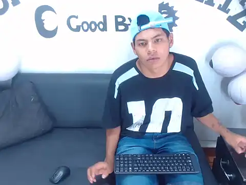 Snapshot of Yordi_Alpha chatting on October 2025 12:25:02 AM Yordi Alpha online show from October 2025 12:25:02 AM