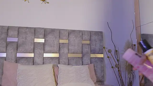 Snapshot of Karina_Wong chatting on November 2025 07:27:01 PM Karina Wong online show from November 2025 07:27:01 PM