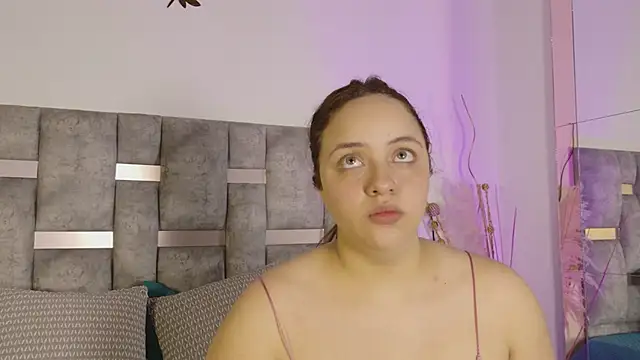 Snapshot of Karina_Wong chatting on November 2025 07:58:01 PM Karina Wong online show from November 2025 07:58:01 PM