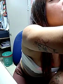 TamySweet69 online show from November 2025 06:18:01 PM