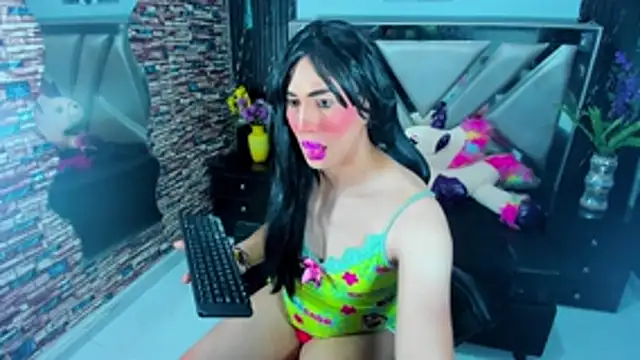 Snapshot of Jennfer_Winson chatting on November 2025 07:36:03 PM Jennfer Winson online show from November 2025 07:36:03 PM