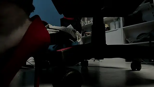 Snapshot of Holy_Mistress_S chatting on November 2025 09:30:02 AM Holy Mistress S online show from November 2025 09:30:02 AM