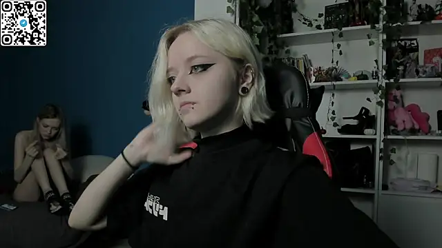 Snapshot of Holy_Mistress_S chatting on November 2025 09:56:02 AM Holy Mistress S online show from November 2025 09:56:02 AM