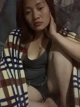 Snapshot of Lara-11 chatting on December 2025 01:42:01 PM Lara-11 online show from December 2025 01:42:01 PM