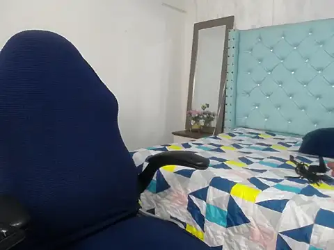 Snapshot of yuliet_latin69 chatting on November 2025 01:33:01 PM yuliet latin69 online show from November 2025 01:33:01 PM