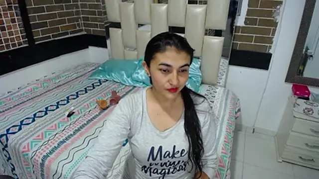 Snapshot of yuliet_latin69 chatting on November 2025 02:16:01 PM yuliet latin69 online show from November 2025 02:16:01 PM