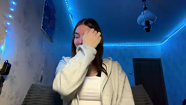 Snapshot of Beauty_miIa chatting on November 2025 09:16:02 PM Beauty miIa online show from November 2025 09:16:02 PM