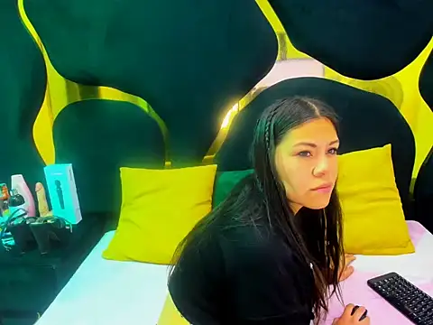 Snapshot of Gianna_Johnson chatting on December 2025 02:32:02 AM Gianna Johnson online show from December 2025 02:32:02 AM