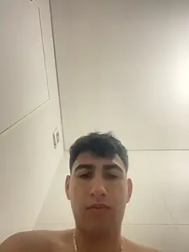 Snapshot of Gduende7 chatting on November 2025 07:03:02 AM Gduende7 online show from November 2025 07:03:02 AM