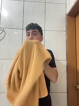 Snapshot of Gduende7 chatting on November 2025 07:48:02 PM Gduende7 online show from November 2025 07:48:02 PM