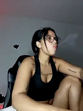 Snapshot of tattyHot95 chatting on November 2025 05:34:01 PM tattyHot95 online show from November 2025 05:34:01 PM