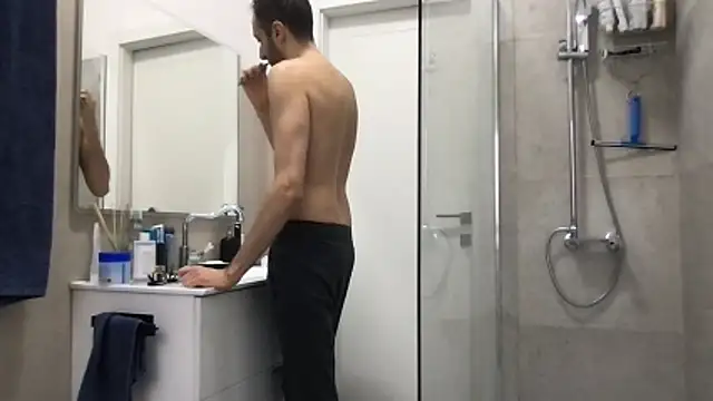 LukaShyGuy online show from November 2025 07:41:02 AM