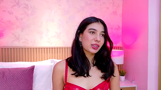 Snapshot of AdelineJhones chatting on November 2025 03:58:01 PM AdelineJhones online show from November 2025 03:58:01 PM