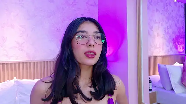 Snapshot of AdelineJhones chatting on November 2025 03:16:01 PM AdelineJhones online show from November 2025 03:16:01 PM