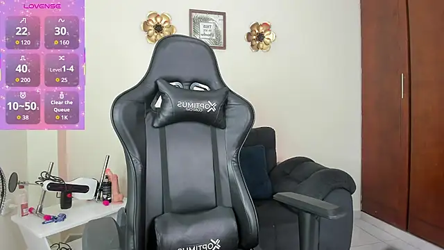 Snapshot of Amira_princess chatting on November 2025 07:13:01 PM Amira princess online show from November 2025 07:13:01 PM