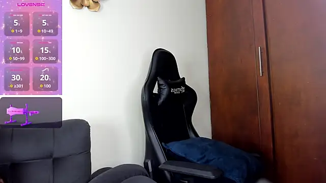 Snapshot of Amira_princess chatting on November 2025 06:56:02 PM Amira princess online show from November 2025 06:56:02 PM