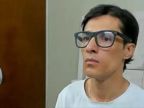 Snapshot of jupiter_333 chatting on December 2025 03:29:01 PM jupiter 333 online show from December 2025 03:29:01 PM