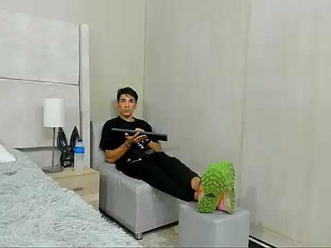 Snapshot of jupiter_333 chatting on December 2025 05:00:01 PM jupiter 333 online show from December 2025 05:00:01 PM