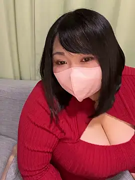 Snapshot of airi_0012 chatting on October 2025 11:28:01 AM airi 0012 online show from October 2025 11:28:01 AM