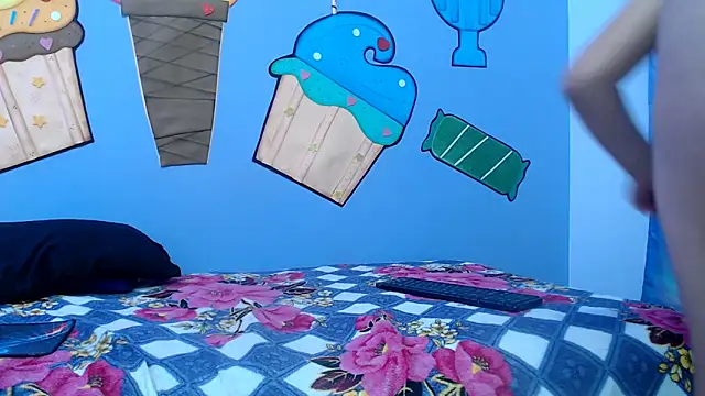 Snapshot of katty18love18 chatting on December 2025 01:22:01 AM katty18love18 online show from December 2025 01:22:01 AM