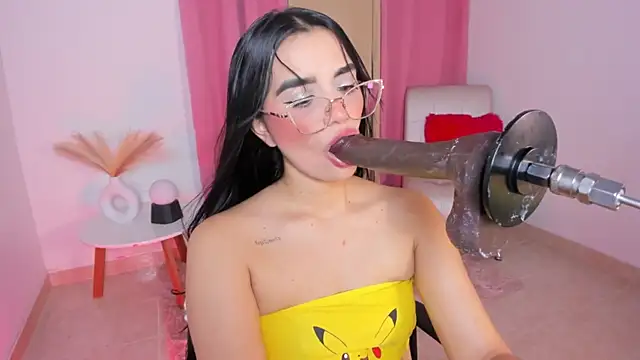 Snapshot of laana_foxx chatting on November 2025 03:28:01 AM laana foxx online show from November 2025 03:28:01 AM