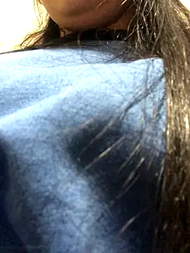 Snapshot of MAVI_EC chatting on November 2025 11:27:01 PM MAVI EC online show from November 2025 11:27:01 PM