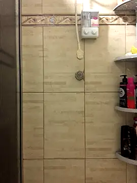 Snapshot of MAVI_EC chatting on November 2025 11:16:01 PM MAVI EC online show from November 2025 11:16:01 PM