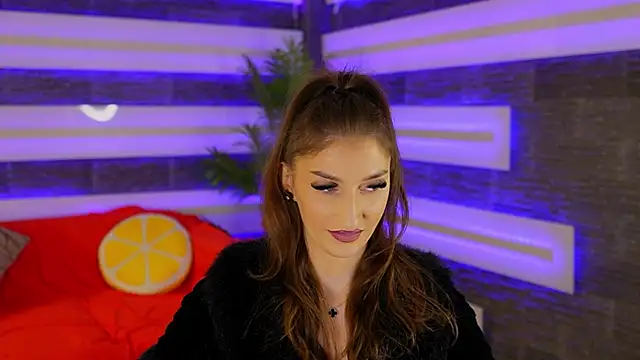 Snapshot of SexyCelline chatting on November 2025 05:32:02 AM SexyCelline online show from November 2025 05:32:02 AM