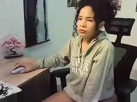 Snapshot of Gigi_Scott_ chatting on December 2025 02:28:01 AM Gigi Scott online show from December 2025 02:28:01 AM