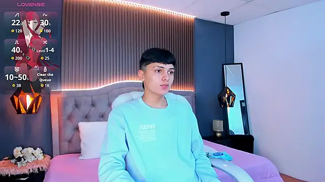 Snapshot of Maxii18_ chatting on October 2025 06:42:01 PM Maxii18 online show from October 2025 06:42:01 PM