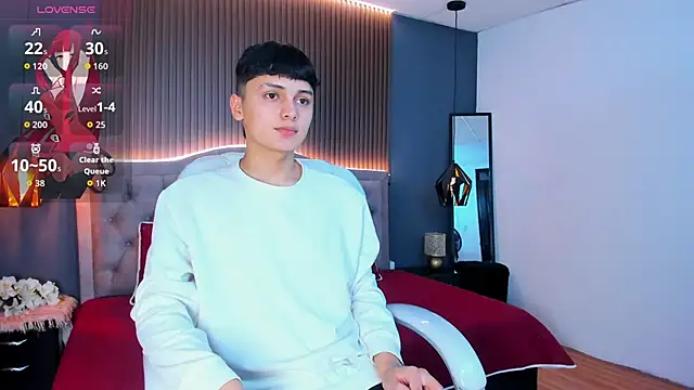 Snapshot of Maxii18_ chatting on October 2025 07:14:02 PM Maxii18 online show from October 2025 07:14:02 PM