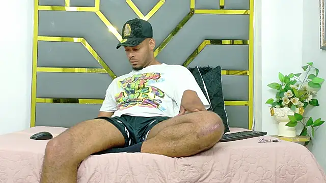 Snapshot of Neytanmalcon chatting on November 2025 09:06:01 PM Neytanmalcon online show from November 2025 09:06:01 PM