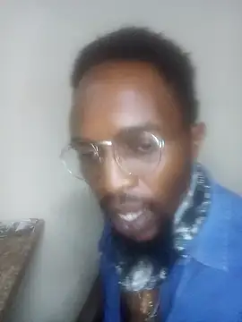 Snapshot of Blck420 chatting on November 2025 09:35:02 PM Blck420 online show from November 2025 09:35:02 PM