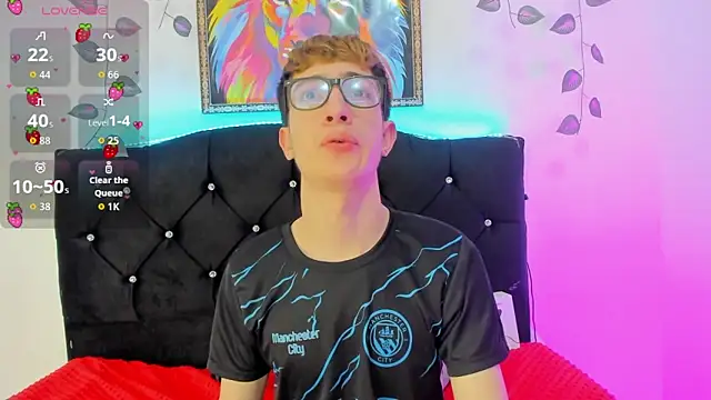 Snapshot of Erick_Taylor3 chatting on October 2025 06:15:01 PM Erick Taylor3 online show from October 2025 06:15:01 PM