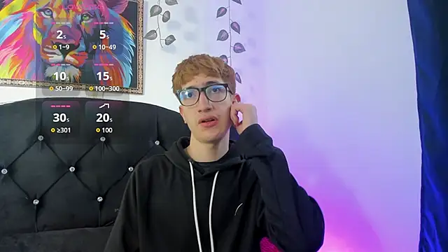 Snapshot of Erick_Taylor3 chatting on November 2025 06:06:02 PM Erick Taylor3 online show from November 2025 06:06:02 PM