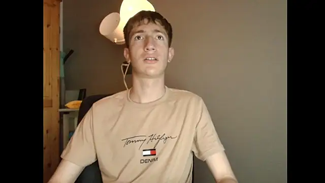 Snapshot of Erick_Taylor3 chatting on December 2025 08:15:02 PM Erick Taylor3 online show from December 2025 08:15:02 PM