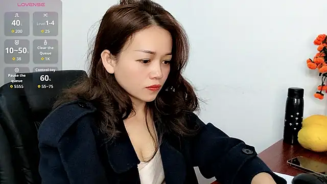 Snapshot of Ella-61 chatting on November 2025 12:42:02 AM Ella-61 online show from November 2025 12:42:02 AM