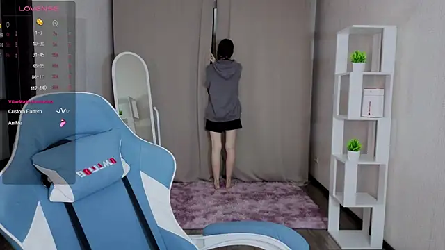 Snapshot of Ksarina chatting on November 2025 12:23:02 PM Ksarina online show from November 2025 12:23:02 PM