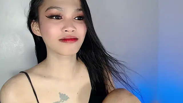 Snapshot of _Lachica_ chatting on October 2025 03:09:01 AM Lachica online show from October 2025 03:09:01 AM