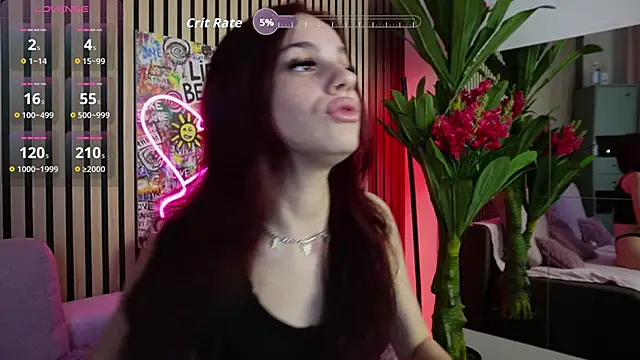 Snapshot of MirunaHaze chatting on November 2025 04:22:01 AM MirunaHaze online show from November 2025 04:22:01 AM