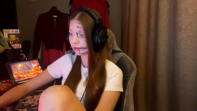 Snapshot of Softixq chatting on October 2025 01:23:02 PM Softixq online show from October 2025 01:23:02 PM