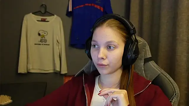 Snapshot of Softixq chatting on November 2025 03:52:02 PM Softixq online show from November 2025 03:52:02 PM