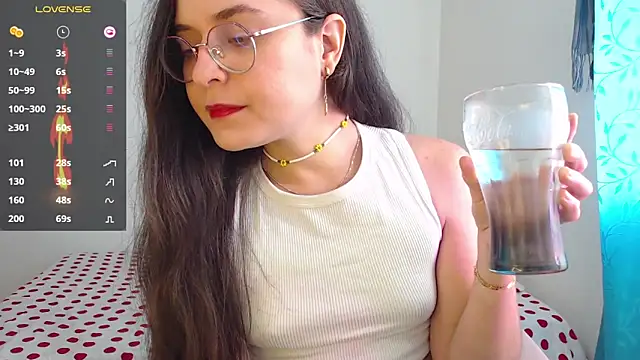 Snapshot of Vicky_cristinax chatting on December 2025 09:00:01 PM Vicky cristinax online show from December 2025 09:00:01 PM