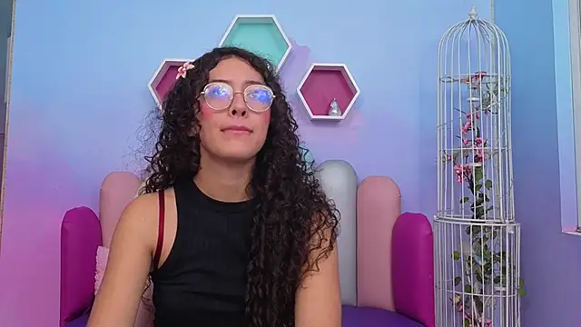 Snapshot of Sasha-Monroe chatting on November 2025 11:49:02 PM Sasha-Monroe online show from November 2025 11:49:02 PM