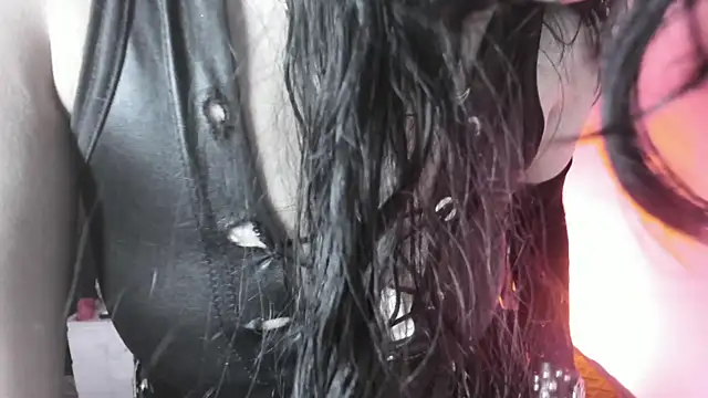 Snapshot of Yueeclipsa chatting on November 2025 04:44:02 AM Yueeclipsa online show from November 2025 04:44:02 AM