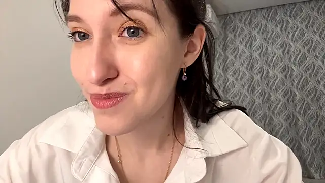 Snapshot of MerrillYeast chatting on November 2025 08:51:01 PM MerrillYeast online show from November 2025 08:51:01 PM